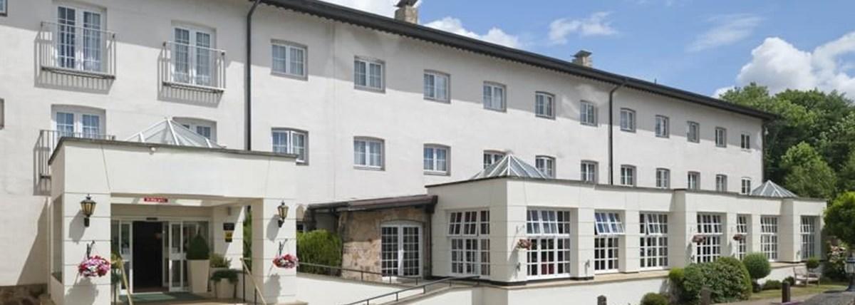 Airport Inn & Spa Manchester Уилмслоу Екстериор снимка
