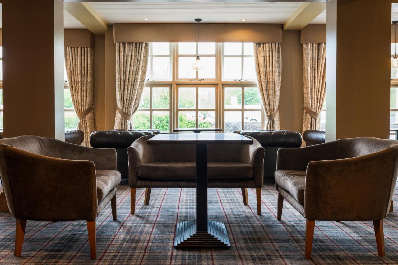Airport Inn & Spa Manchester Уилмслоу Екстериор снимка