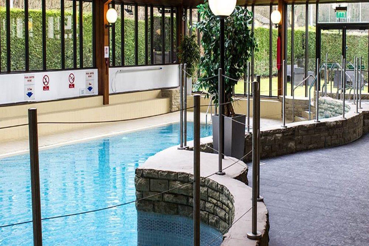 Airport Inn & Spa Manchester Уилмслоу Екстериор снимка